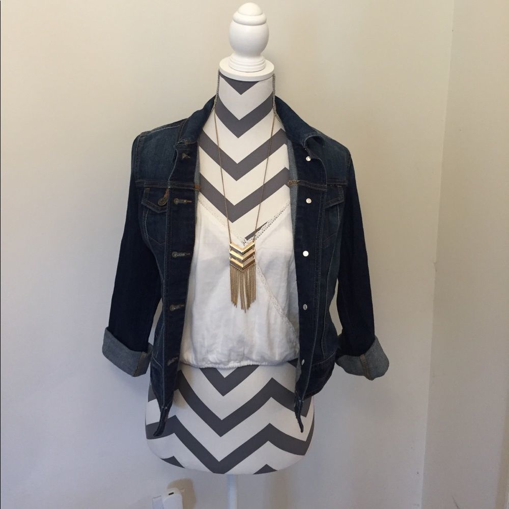 ‼️ Gap Denim Jacket Sz S ‼️